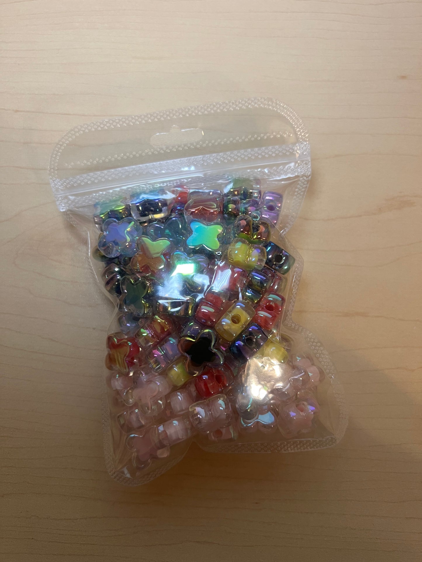 1/2" Clover Beads - Random Color Mixed Bag