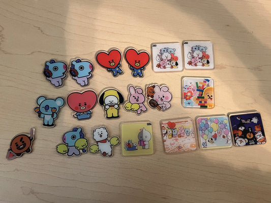 BTS - Acrylic Pieces - Mixed - 19 pcs