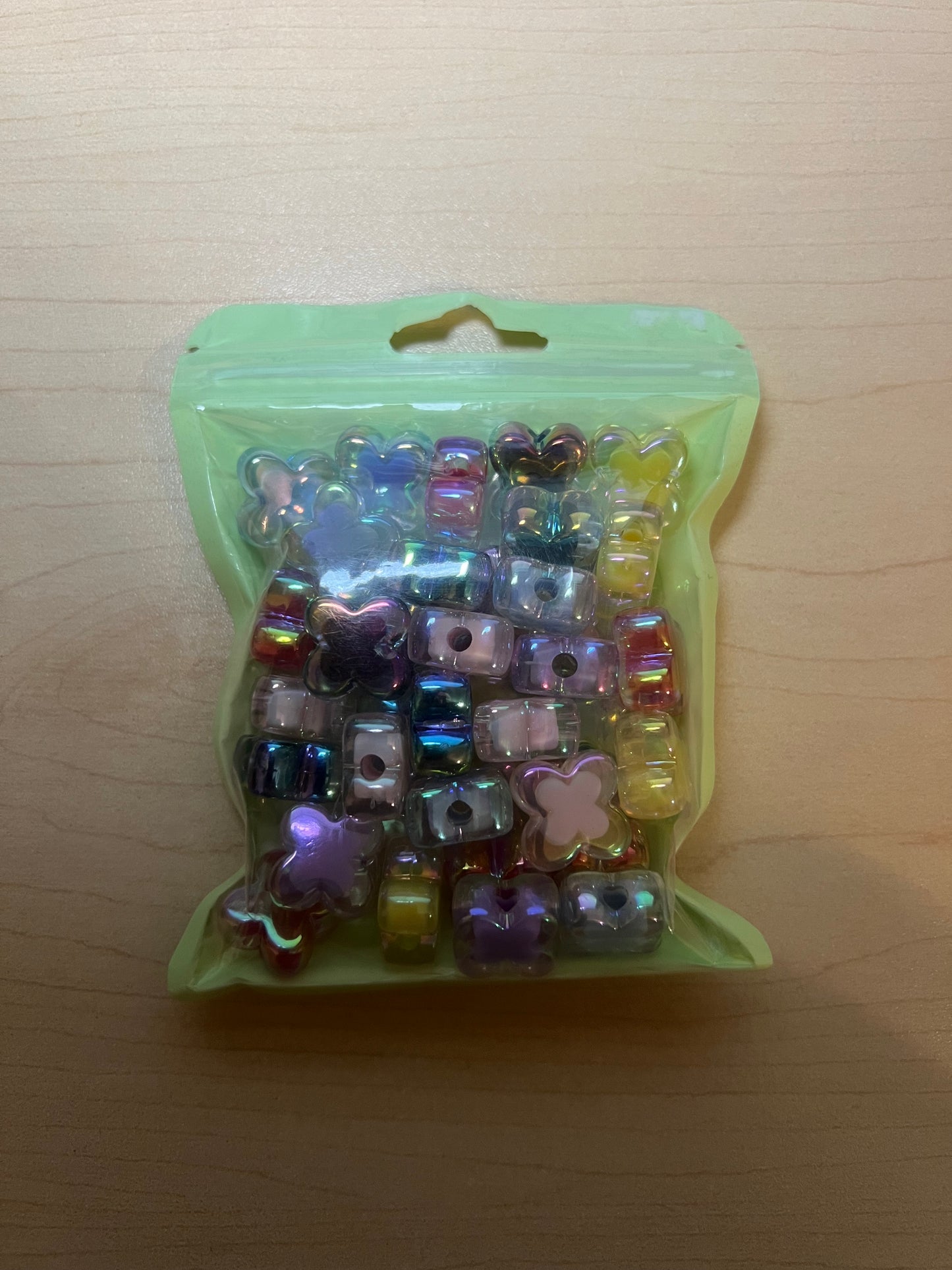 1/2" Clover Beads - Random Color Mixed Bag