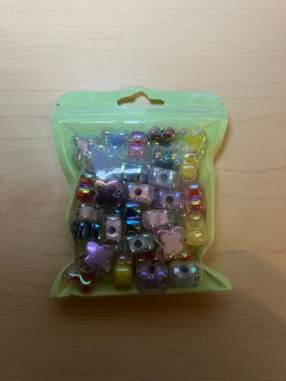 1/2" Clover Beads - Random Color Mixed Bag