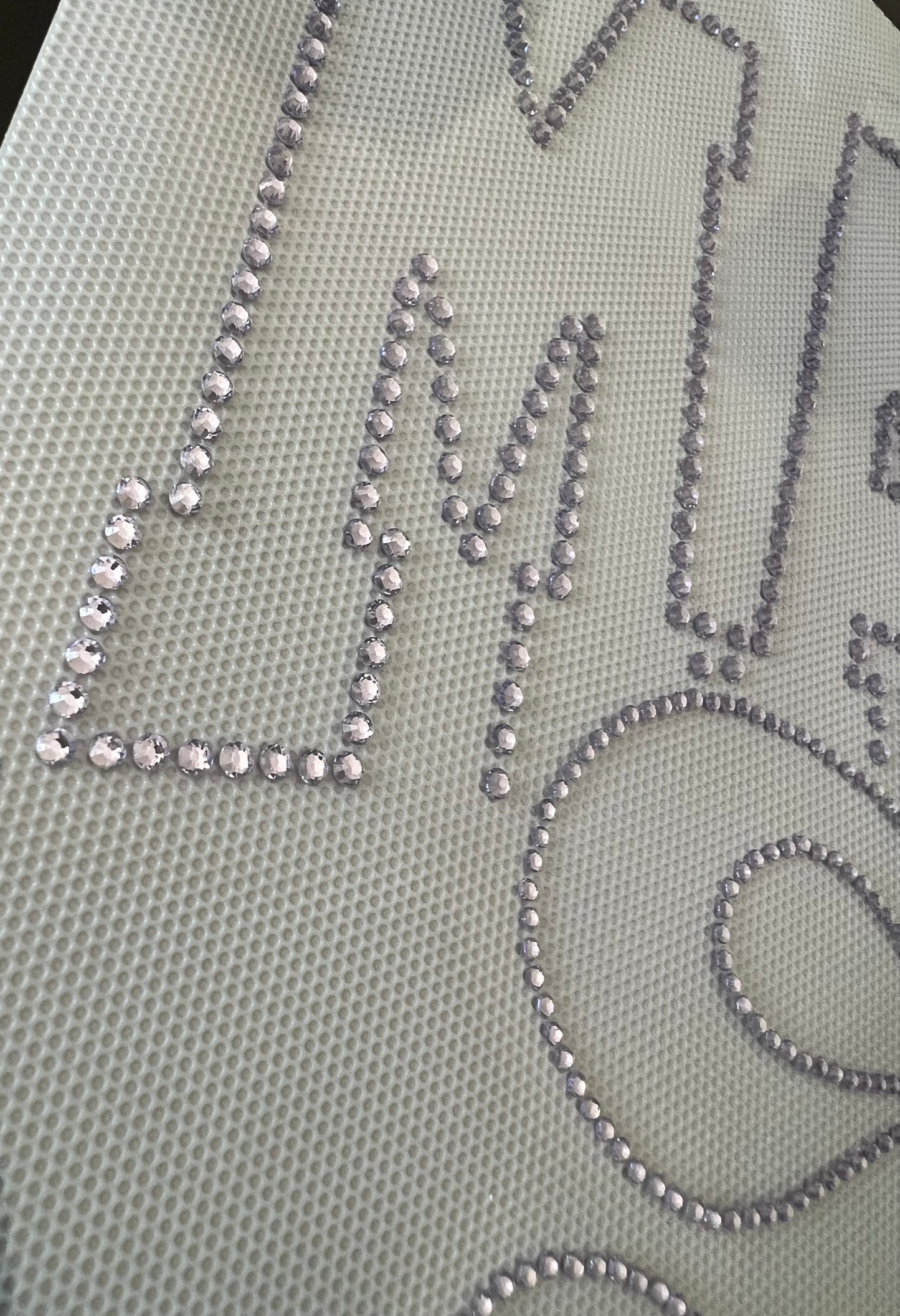 MAMA with Bow in Light Violet RHINESTONES